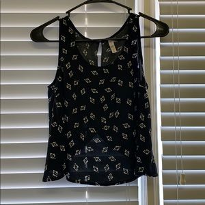 Xhiliration crop top.